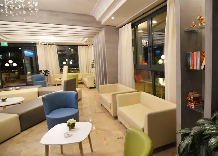 Adele Hotel 3*