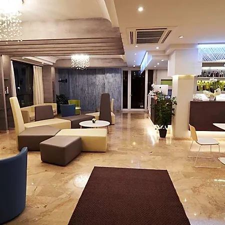 Otel Adele 3*
