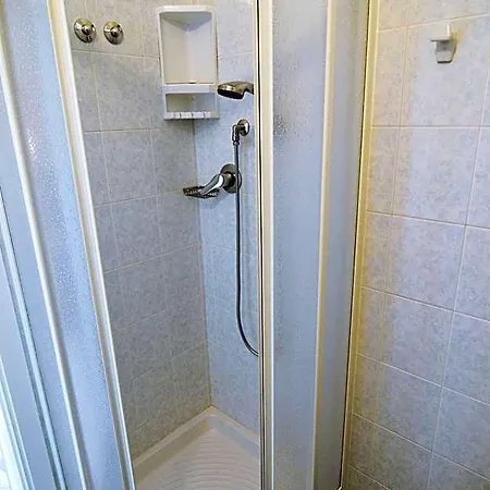 Adele Hotel 3*