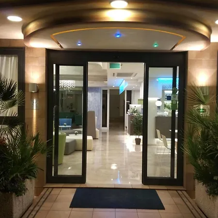 Adele Hotel 3*