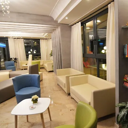 Adele Hotel 3*