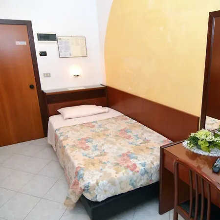 Adele Hotel 3*